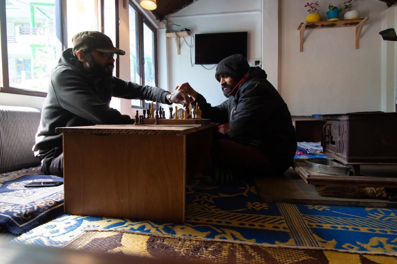 The Royal Orchard Kasol Hotel Екстериор снимка