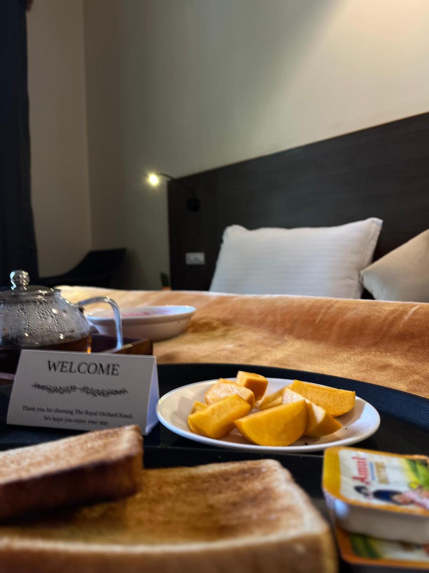 The Royal Orchard Kasol Hotel Екстериор снимка