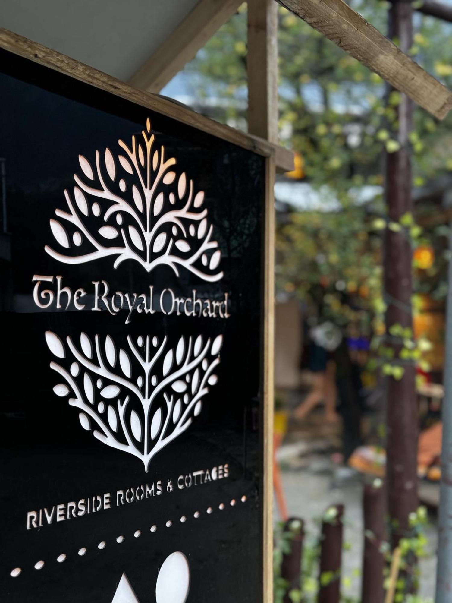 The Royal Orchard Kasol Hotel Екстериор снимка